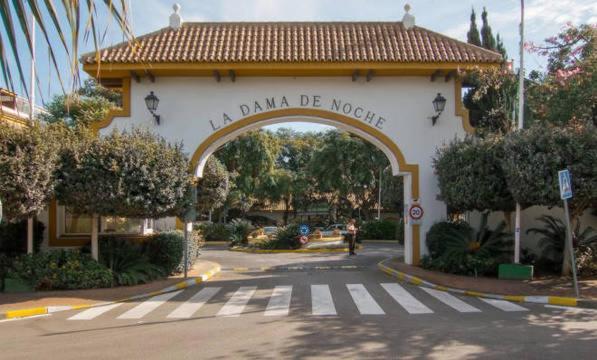 Precioso Apartamento Puerto Banus Marbella Exteriör bild
